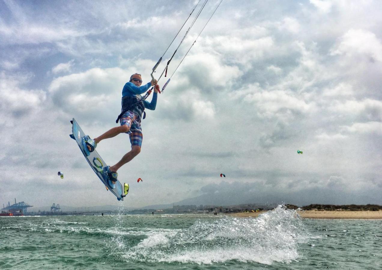 ホテル High Flyers Kite House タリファ エクステリア 写真
